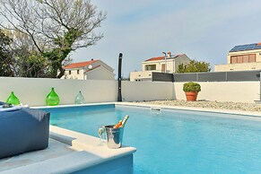 Villa Jolie