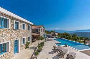 Villa Hilltop