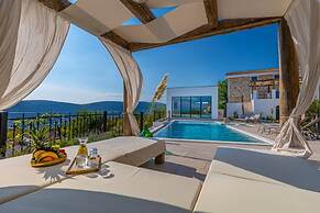 Villa Hilltop