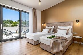 Villa Eden With Heated Pool
