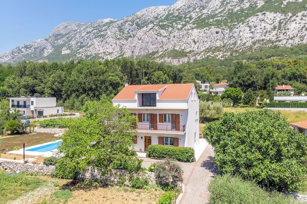 Villa Knez