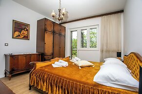 Villa Knez