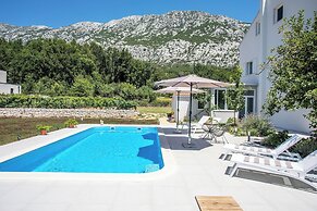 Villa Knez