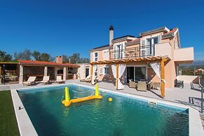 Villa Beautiful Countryside
