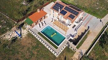 Villa Beautiful Countryside