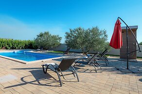 Villa Lunis