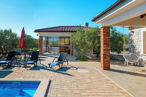 Villa Lunis