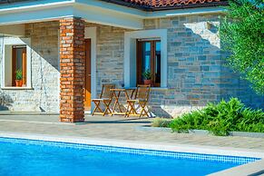 Villa Lunis