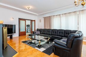 Villa Kamenia