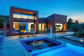 Villa Stone House