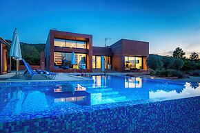Villa Stone House