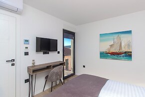 Villa Lux