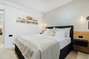 Villa Lux