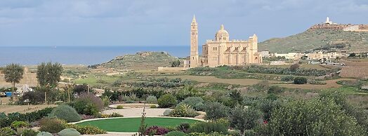 Veduta ta' Pinu Holiday Residences