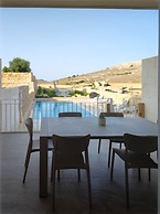 Veduta ta' Pinu Holiday Residences