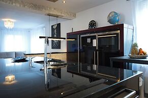 Modern Station Apartment Möhlin