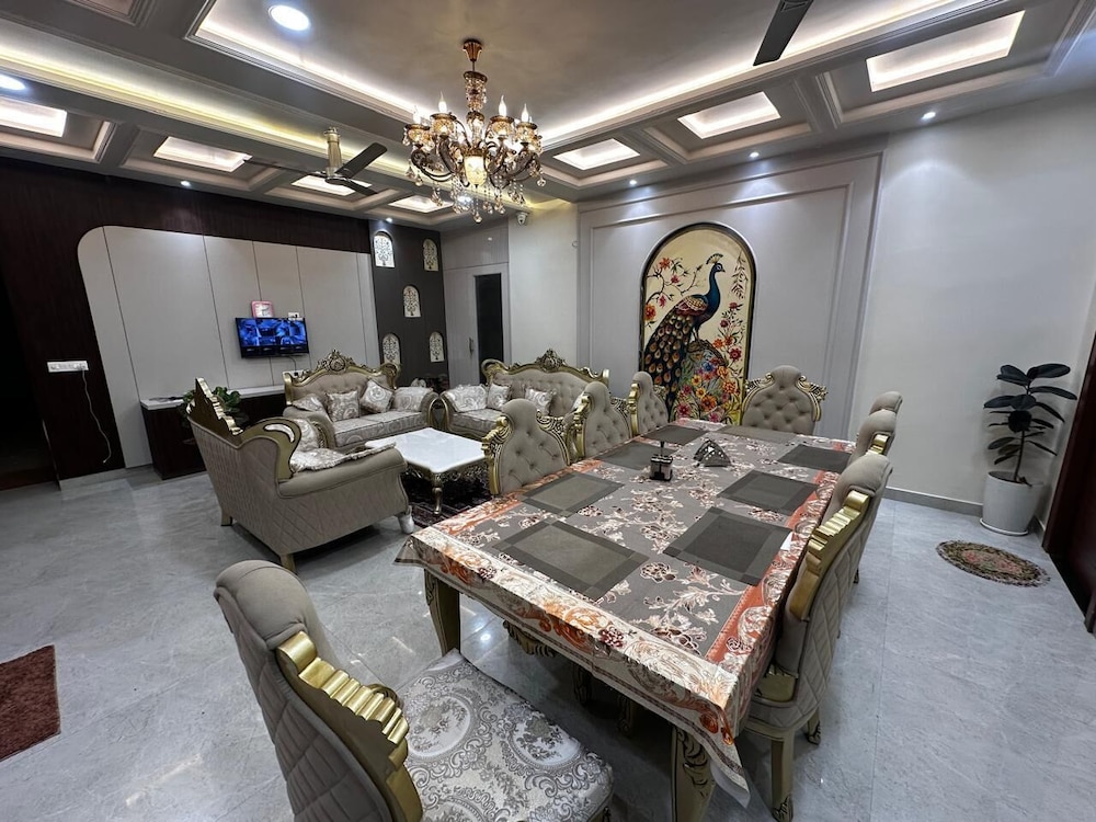 Ambassador Villa - An Experiential stay