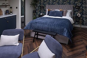 Honeysuckle Lodge