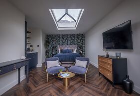 Honeysuckle Lodge