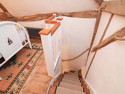 The Hare and Bumblebee Cottage