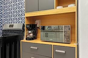 3rd Floor Condo Tower Isle 24hr Security