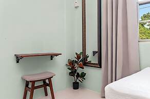 3rd Floor Condo Tower Isle 24hr Security