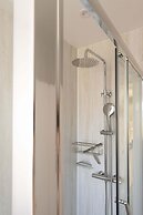 Coastal Comfort for 6 Felpham Beach