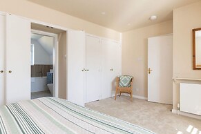 Coastal Comfort for 6 Felpham Beach