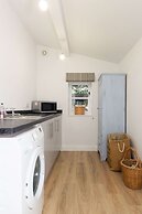 Sidlesham Hideaway Logburner Garden