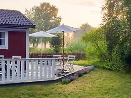 6 Person Holiday Home in Lottorp