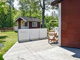 6 Person Holiday Home in Lottorp