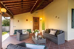 Country Home in Lucca Near Tuscan Wineries