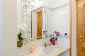 Country Home in Lucca Near Tuscan Wineries