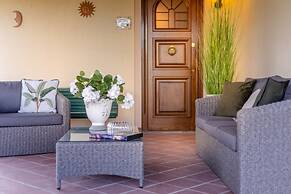 Country Home in Lucca Near Tuscan Wineries