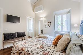 Apartment in Lucca Near Cathedral Square