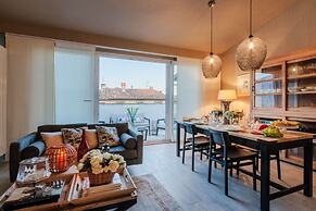 Apartment in Lucca Near Torre Delle Ore
