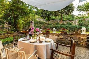 Farmhouse in Lucca With Private Pool