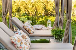 Farmhouse in Lucca With Private Pool