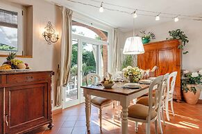 Farmhouse in Lucca With Private Pool