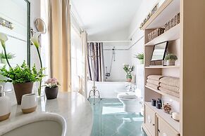 Farmhouse in Lucca With Private Pool
