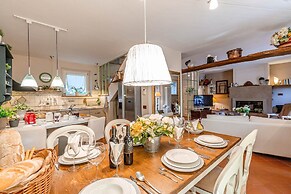 Farmhouse in Lucca With Private Pool