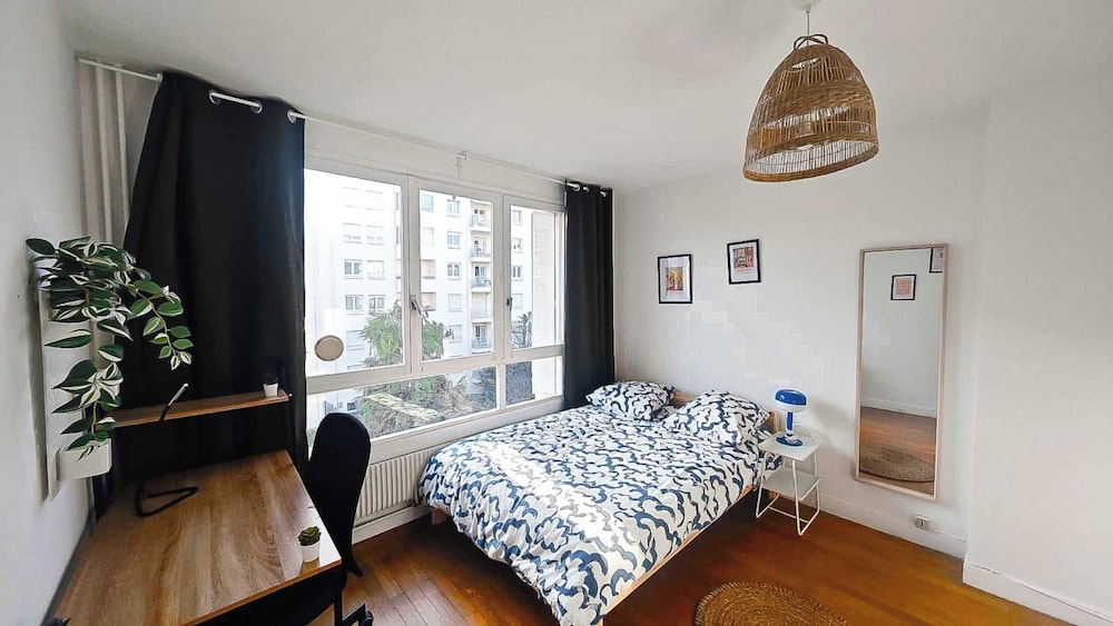Private Room in a Shared Flat - Lyon 7th