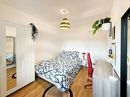 Cozy Room in a Friendly Shared Flat - Lyon 8th