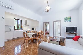 Villa Ana