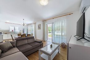 Villa Ana