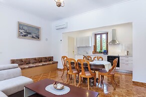 Villa Ana