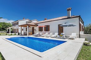 Villa Ana