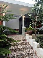 Pakemsari Resort Hotel