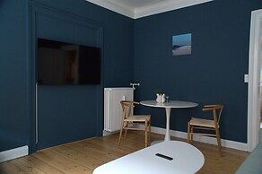 Greenbrook Blue Suites