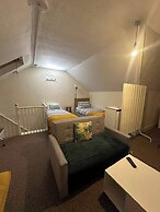 Serene Southampton Apartment With 3 Bedrooms